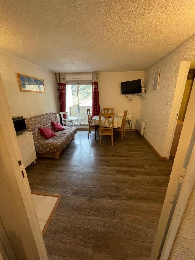 Appt chaleureux idéal pour 4 personnes au pied des pistes - draps et linges de toilette non fournis La Mongie Esterno foto